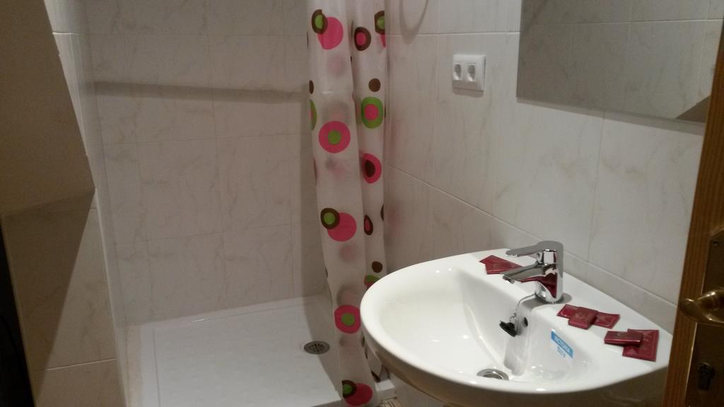 Hostal Virgen Del Pilar Baza Zewnętrze zdjęcie